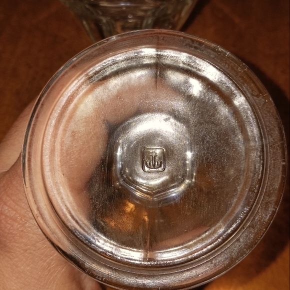 2 Vintage Dessert Serving Glasses - Picture 2 of 2